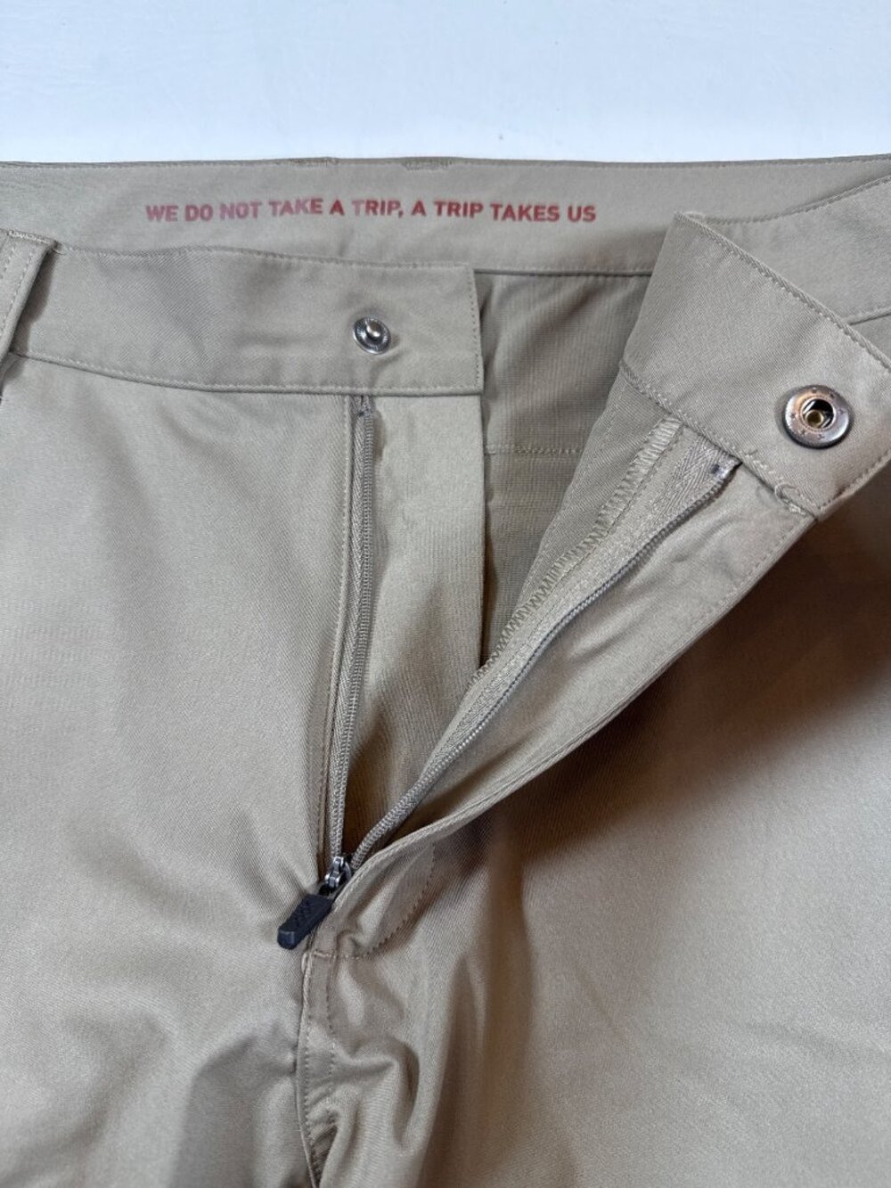 Rhone Mens Commuter Pants Khaki Size 32 X 32 Button & Zipper Front (Y710) - Picture 5 of 8